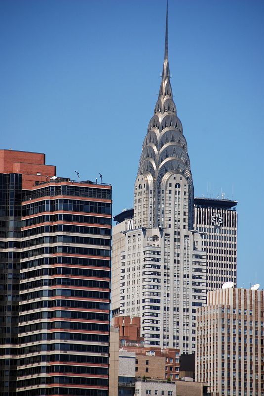 07 Chrysler Building From Cruise On East River